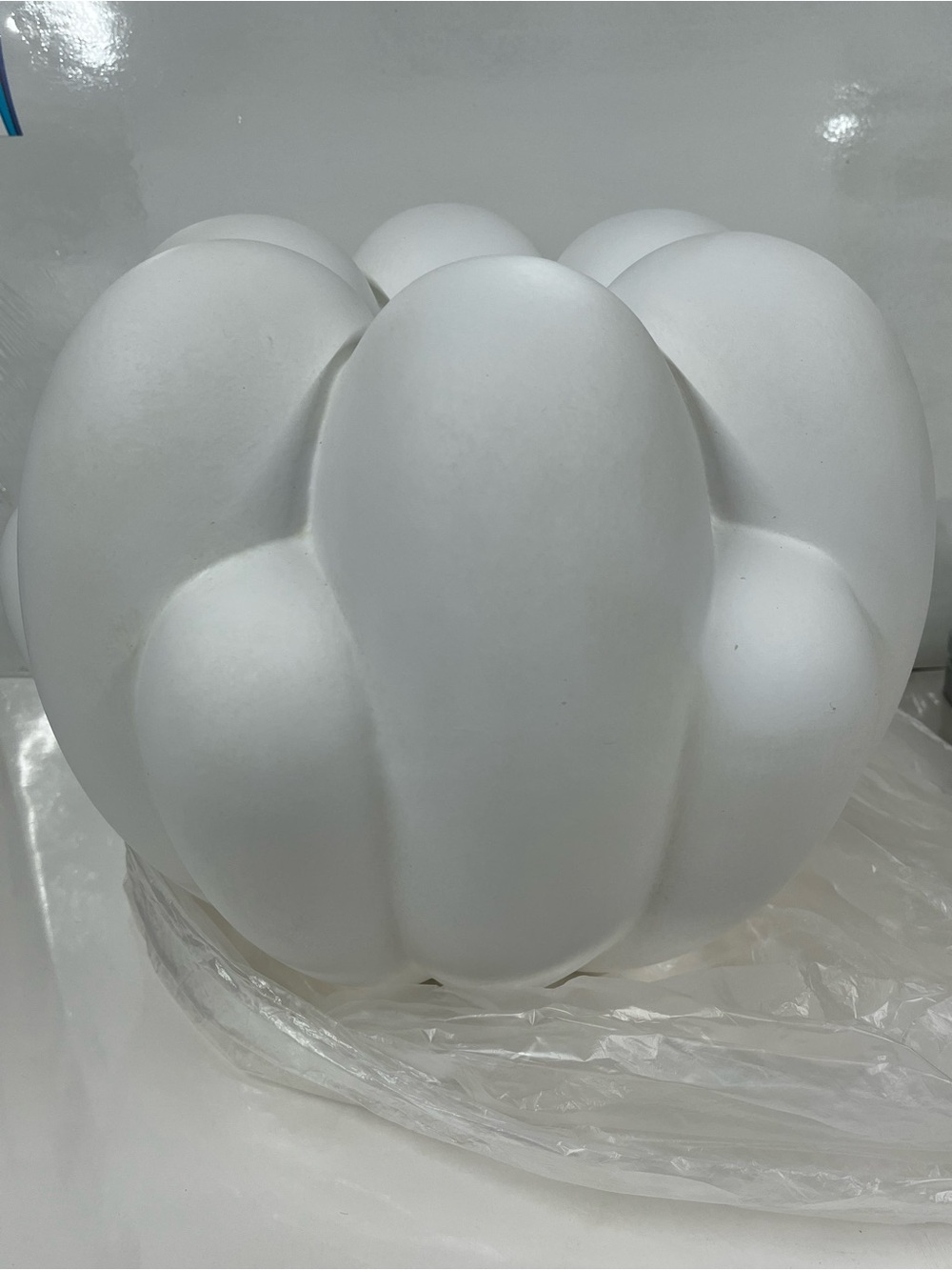 101 Copenhagen Bloom Vase, Mini - Bone White - Picture 9 of 14